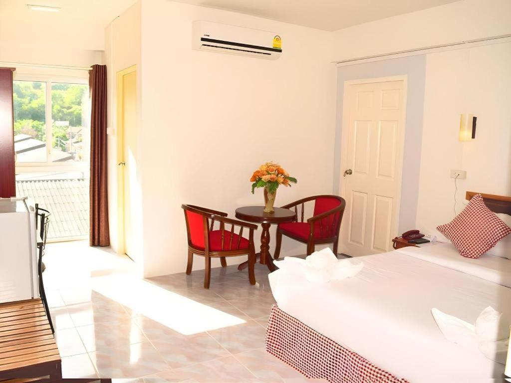 Hotel De Ratt Phuket Patong Экстерьер фото