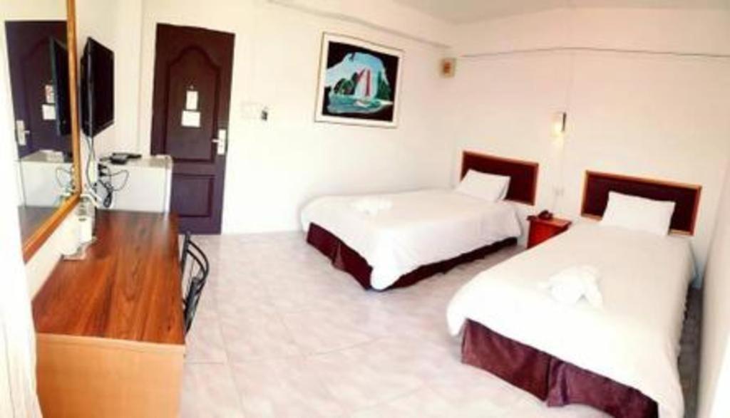 Hotel De Ratt Phuket Patong Экстерьер фото