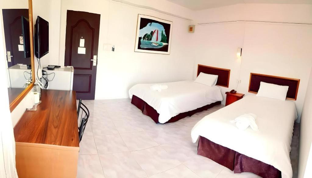 Hotel De Ratt Phuket Patong Экстерьер фото