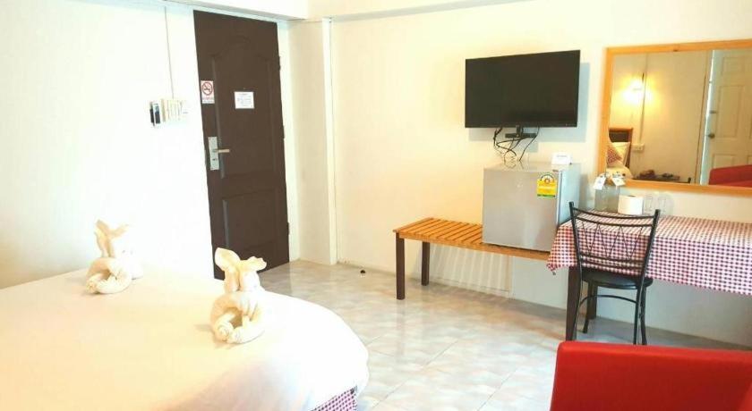 Hotel De Ratt Phuket Patong Экстерьер фото
