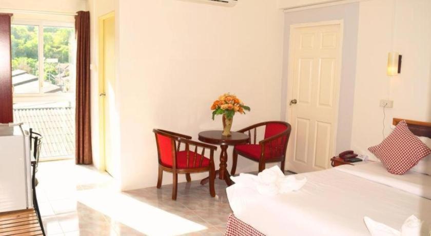 Hotel De Ratt Phuket Patong Экстерьер фото